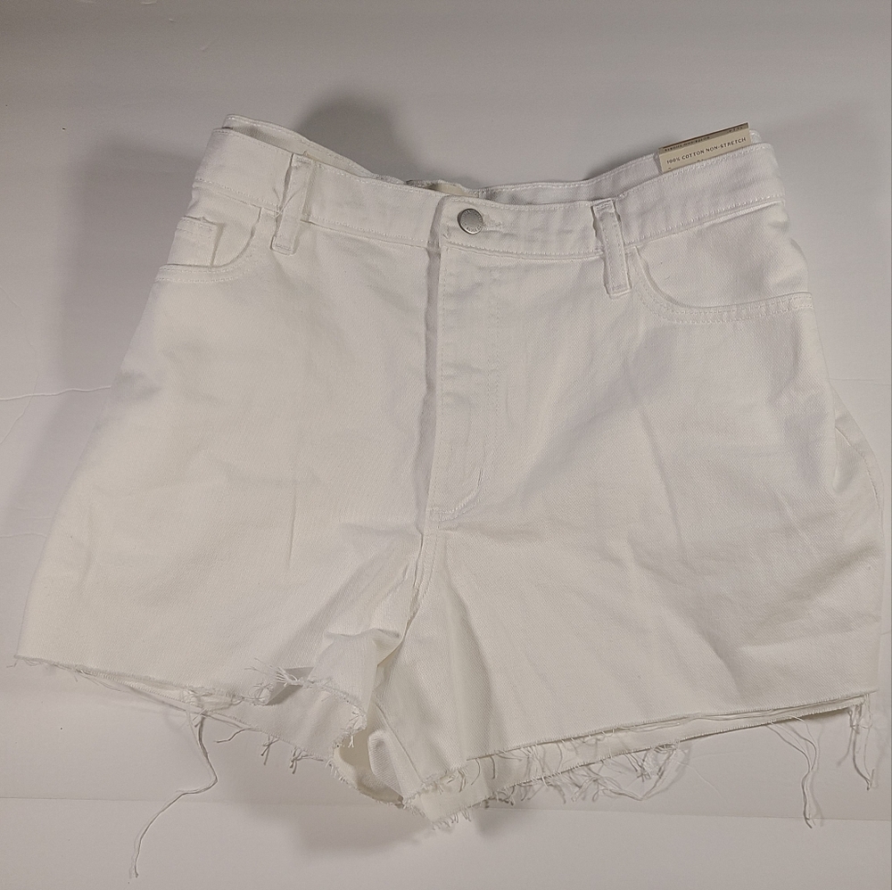 NwT Womens white cutoff Jean shorts. White